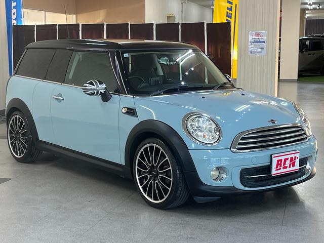 ＭＩＮＩ 　クーパークラブマン＿社外１８インチアルミ＿ドライブレコーダー　ＥＴＣ　社外ポータブルナビ／ワンセグＴＶ　ＨＩＤヘッドライト　フォグランプ　プッシュスタート　スマートキー　オートエアコン（3枚目）