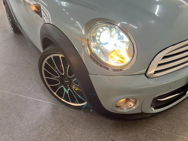 ＭＩＮＩ 　クーパークラブマン＿社外１８インチアルミ＿ドライブレコーダー　ＥＴＣ　社外ポータブルナビ／ワンセグＴＶ　ＨＩＤヘッドライト　フォグランプ　プッシュスタート　スマートキー　オートエアコン（39枚目）
