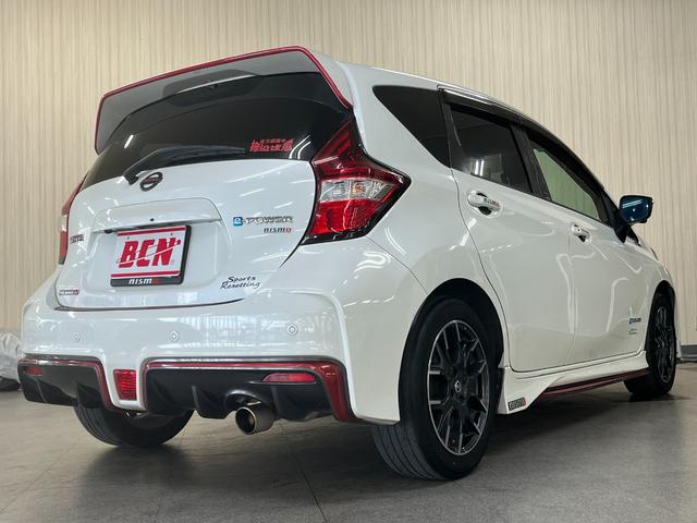 ノート ｅ－パワーニスモ　ｅパワーニスモ　エマージェンシーブレーキ　純正ナビ／フルセグＴＶ　デジタルインナーミラー　線包囲モニター　ドライブレコーダー　ＥＴＣ　ステアリングスイッチ　純正アルミ　電動格納ミラー（6枚目）