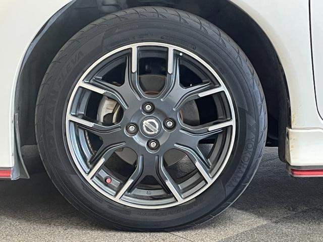 ノート ｅ－パワーニスモ　ｅパワーニスモ　エマージェンシーブレーキ　純正ナビ／フルセグＴＶ　デジタルインナーミラー　線包囲モニター　ドライブレコーダー　ＥＴＣ　ステアリングスイッチ　純正アルミ　電動格納ミラー（12枚目）