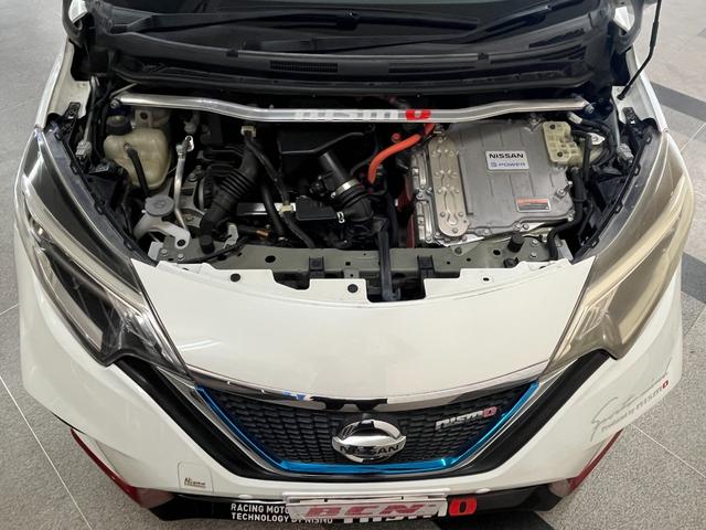 ノート ｅ－パワーニスモ　ｅパワーニスモ　エマージェンシーブレーキ　純正ナビ／フルセグＴＶ　デジタルインナーミラー　線包囲モニター　ドライブレコーダー　ＥＴＣ　ステアリングスイッチ　純正アルミ　電動格納ミラー（53枚目）