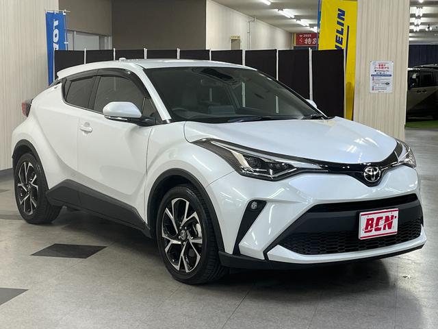 Ｃ－ＨＲ Ｇ－Ｔ　Ｇ－Ｔ＿純正８インチディスプレイオーディオナビ／バックカメラ／ｂｌｕｅｔｏｏｔｈ　ドライブレコーダー　純正アルミ　ステアリングスイッチ　ＬＥＤヘッドライト　ハーフレザーシート　トノカバー（3枚目）