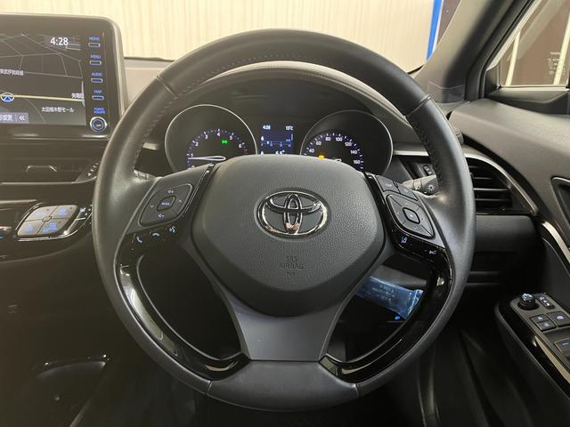 Ｃ－ＨＲ Ｇ－Ｔ　Ｇ－Ｔ＿純正８インチディスプレイオーディオナビ／バックカメラ／ｂｌｕｅｔｏｏｔｈ　ドライブレコーダー　純正アルミ　ステアリングスイッチ　ＬＥＤヘッドライト　ハーフレザーシート　トノカバー（13枚目）