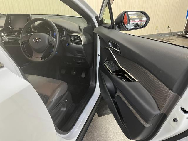 Ｃ－ＨＲ Ｇ－Ｔ　Ｇ－Ｔ＿純正８インチディスプレイオーディオナビ／バックカメラ／ｂｌｕｅｔｏｏｔｈ　ドライブレコーダー　純正アルミ　ステアリングスイッチ　ＬＥＤヘッドライト　ハーフレザーシート　トノカバー（36枚目）