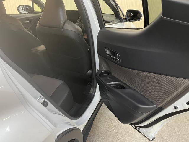 Ｃ－ＨＲ Ｇ－Ｔ　Ｇ－Ｔ＿純正８インチディスプレイオーディオナビ／バックカメラ／ｂｌｕｅｔｏｏｔｈ　ドライブレコーダー　純正アルミ　ステアリングスイッチ　ＬＥＤヘッドライト　ハーフレザーシート　トノカバー（38枚目）