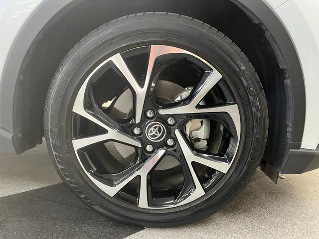 Ｃ－ＨＲ Ｇ－Ｔ　Ｇ－Ｔ＿純正８インチディスプレイオーディオナビ／バックカメラ／ｂｌｕｅｔｏｏｔｈ　ドライブレコーダー　純正アルミ　ステアリングスイッチ　ＬＥＤヘッドライト　ハーフレザーシート　トノカバー（42枚目）