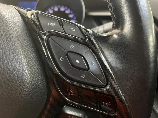 Ｃ－ＨＲ Ｇ　Ｇハイブリッド　ＴＲＤエアロ　ハーフレザーシート　スマートキー　ドライブレコーダー　ＥＴＣ　ステアリングスイッチ　クルーズコントロール　純正ナビ／バックカメラ　純正アルミ　ＬＥＤヘッドライト（16枚目）