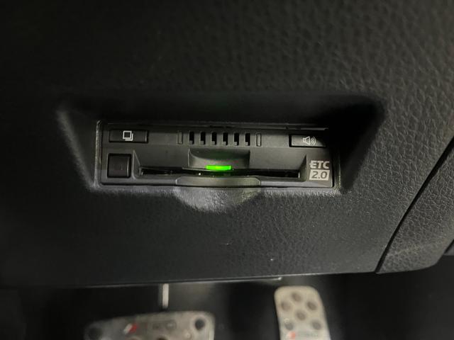 Ｃ－ＨＲ Ｇ　Ｇハイブリッド　ＴＲＤエアロ　ハーフレザーシート　スマートキー　ドライブレコーダー　ＥＴＣ　ステアリングスイッチ　クルーズコントロール　純正ナビ／バックカメラ　純正アルミ　ＬＥＤヘッドライト（22枚目）