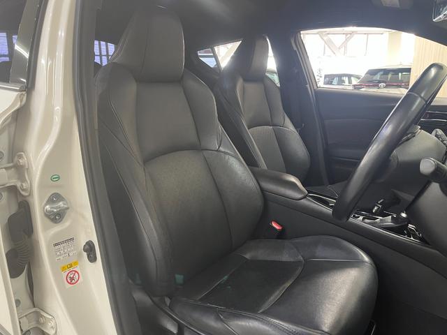 Ｃ－ＨＲ Ｇ　Ｇハイブリッド　ＴＲＤエアロ　ハーフレザーシート　スマートキー　ドライブレコーダー　ＥＴＣ　ステアリングスイッチ　クルーズコントロール　純正ナビ／バックカメラ　純正アルミ　ＬＥＤヘッドライト（32枚目）