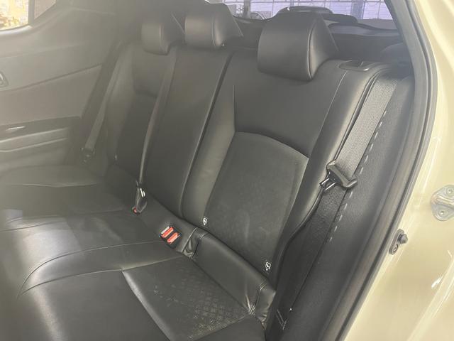 Ｃ－ＨＲ Ｇ　Ｇハイブリッド　ＴＲＤエアロ　ハーフレザーシート　スマートキー　ドライブレコーダー　ＥＴＣ　ステアリングスイッチ　クルーズコントロール　純正ナビ／バックカメラ　純正アルミ　ＬＥＤヘッドライト（34枚目）