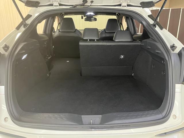 Ｃ－ＨＲ Ｇ　Ｇハイブリッド　ＴＲＤエアロ　ハーフレザーシート　スマートキー　ドライブレコーダー　ＥＴＣ　ステアリングスイッチ　クルーズコントロール　純正ナビ／バックカメラ　純正アルミ　ＬＥＤヘッドライト（37枚目）