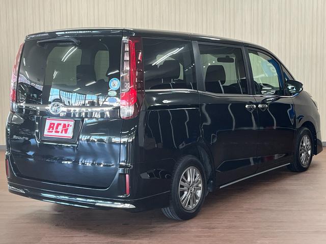 エスクァイア Xi Xi_純正9インチナビ/フルセグTV/bluetooth/バックカメラ_純正エアロ ETC プッシュスタート 片側パワースライドドア LEDヘッドライト 純正アルミホイール 電動格納ミラー(5枚目)