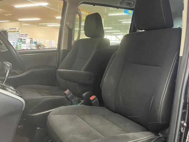 エスクァイア Xi Xi_純正9インチナビ/フルセグTV/bluetooth/バックカメラ_純正エアロ ETC プッシュスタート 片側パワースライドドア LEDヘッドライト 純正アルミホイール 電動格納ミラー(30枚目)