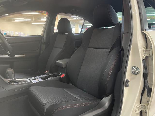WRX S4 2.0GTアイサイト 純正ナビ Bluetooth フルセグ クルーズコントロール バックカメラ 純正アルミ キーフリー プッシュスタート USB パワーシート(33枚目)
