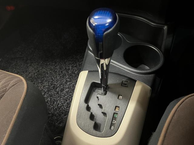 アクア G G_iストップ_純正ナビ/フルセグTV/bluetooth/_ETC_プッシュスタ-ト スマートキー/スペアキー ウィンカーミラー 電動格納ミラー ETC オートエアコン(19枚目)