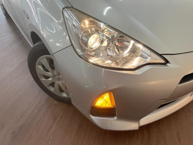 アクア G G_iストップ_純正ナビ/フルセグTV/bluetooth/_ETC_プッシュスタ-ト スマートキー/スペアキー ウィンカーミラー 電動格納ミラー ETC オートエアコン(40枚目)