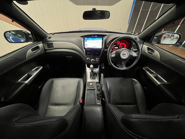 インプレッサ ＷＲＸ　ＳＴＩ　Ａライン　ＳＩ－ＤＲＩＶＥ　純正オプションアルミホイール　ＳＤナビ　フルセグＴＶ　Ｂｌｕｅｔｏｏｔｈ　ＥＴＣ　クルコン　シートヒーター（9枚目）