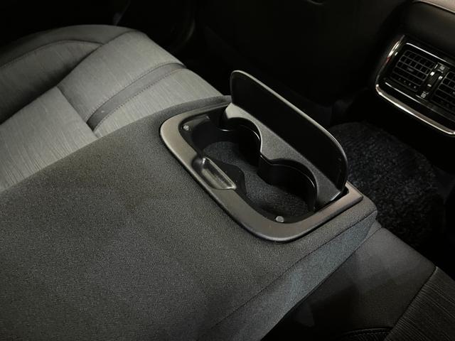 クラウンハイブリッド アスリートＳ　アスリートＳ　サンルーフ　純正メーカ－ナビフルセグ　バックモニタ－　ＬＥＤライト　ドラレコ　ＥＴＣ　トヨタセーフティセンス　追従型クルコン　純正オプション１８インチアルミ　コーナ－センサ－（15枚目）