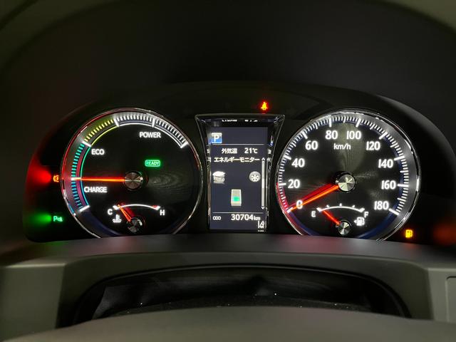 クラウンハイブリッド アスリートＳ　アスリートＳ　サンルーフ　純正メーカ－ナビフルセグ　バックモニタ－　ＬＥＤライト　ドラレコ　ＥＴＣ　トヨタセーフティセンス　追従型クルコン　純正オプション１８インチアルミ　コーナ－センサ－（17枚目）