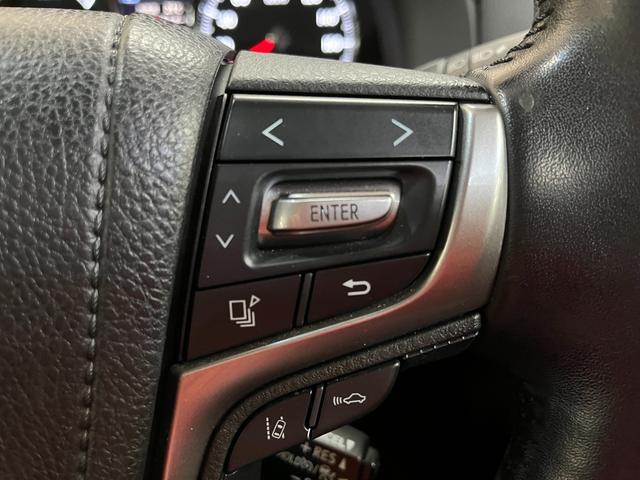 クラウンハイブリッド アスリートＳ　アスリートＳ　サンルーフ　純正メーカ－ナビフルセグ　バックモニタ－　ＬＥＤライト　ドラレコ　ＥＴＣ　トヨタセーフティセンス　追従型クルコン　純正オプション１８インチアルミ　コーナ－センサ－（19枚目）