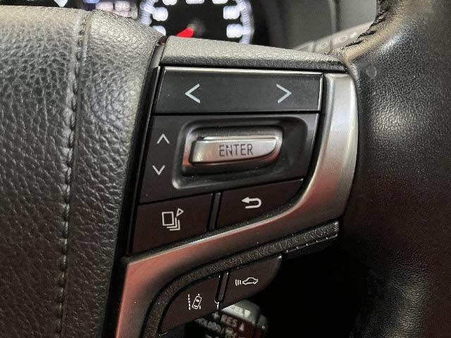 クラウンハイブリッド アスリートＳ　アスリートＳ　サンルーフ　純正メーカ－ナビフルセグ　バックモニタ－　ＬＥＤライト　ドラレコ　ＥＴＣ　トヨタセーフティセンス　追従型クルコン　純正オプション１８インチアルミ　コーナ－センサ－（23枚目）