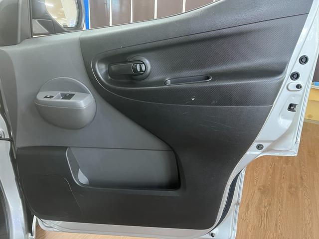 ＮＶ２００バネットバン ＶＸ　ＶＸ＿純正ナビ／ＴＶ／ｂｌｕｅｔｏｏｔｈ／バックカメラ　ＥＴＣ　両側スライドドア　オートライト　キーレスエントリー　マニュアルエアコン　電動格納ミラー　横滑り防止（33枚目）