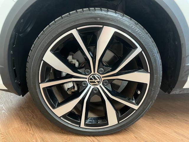 Ｔ－ロック ＴＤＩ　Ｒライン　ワンオーナー　純正ナビ　バックカメラ　ＥＴＣ　パワーバックドア　Ｂｌｕｅｔｏｏｔｈ　純正アルミホイール　キーフリー（44枚目）