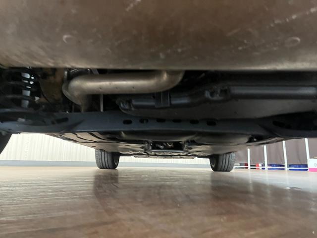 Ｔ－ロック ＴＤＩ　Ｒライン　ワンオーナー　純正ナビ　バックカメラ　ＥＴＣ　パワーバックドア　Ｂｌｕｅｔｏｏｔｈ　純正アルミホイール　キーフリー（49枚目）