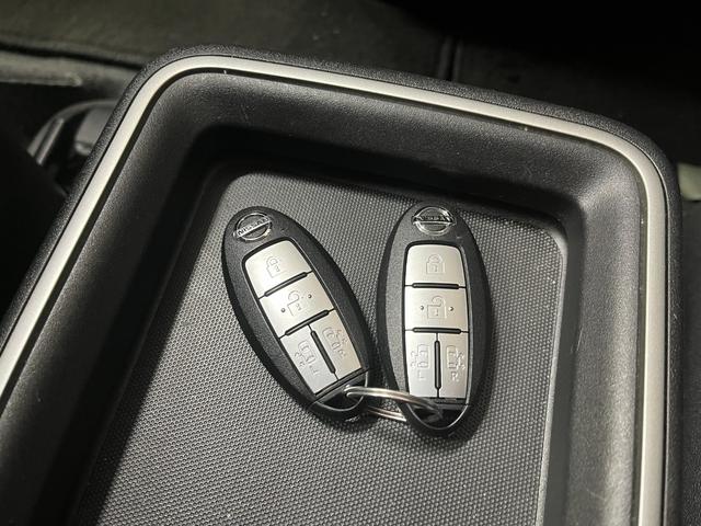 セレナ ｅ－パワー　ハイウェイスターＶ　ｅパワーハイウェイスターＶ＿ツインモニタ－＿プロパイロッド　ステアリングリモコン　スマートキー　純正アルミホイール　ＬＥＤヘッドライト　クルーズコントロール　両側パワースライドドア（30枚目）