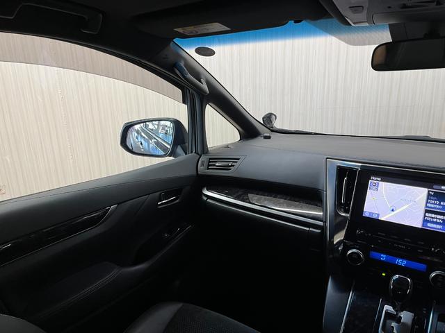 アルファード ２．５Ｓ　タイプゴールド　２．５Ｓタイプゴールド＿モデリスタエアロ＿ＳＲ　純正ディスプレイオーディオ／フルセグＴＶ／バックカメラ　両側パワースライドドア　パワーバックドア　純正アルミホイール　オットマン　ＥＴＣ　スマートキー（12枚目）