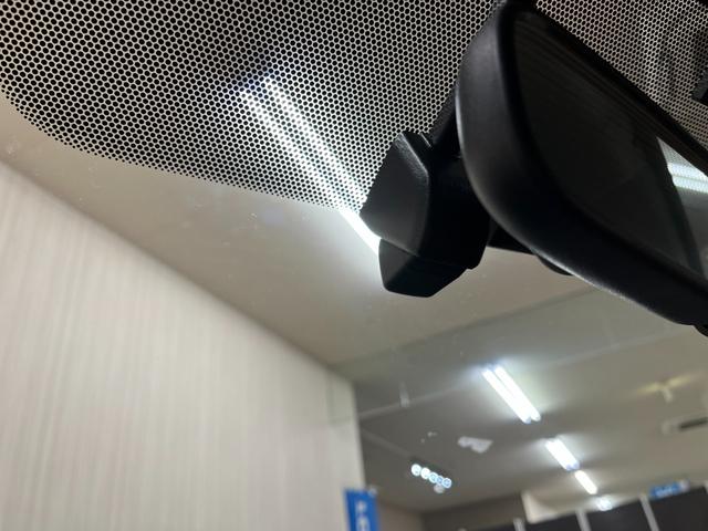 プリウスアルファ Sツーリングセレクション・GRスポーツ SツーリングセレクションGRスポーツ_純正ナビ/フルセグTV/バックモニター/bluetooth ドライブレコーダー ステアリングリモコン ETC プッシュスタート スマートキー 純正アルミホイール(31枚目)