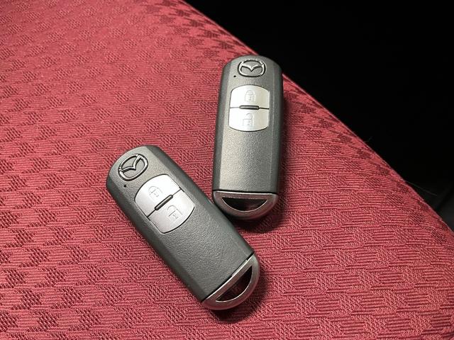 デミオ XDノーブルクリムゾン_360°モニタ-_純正ナビ/フルセグTV ETC ステアリングリモコン クリアランスソナー スマートキー シートヒーター 純正アルミホイール LEDヘッドライト(25枚目)