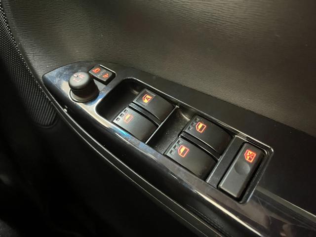 シフォン カスタムＲ　スペシャル　スマートアシスト　カスタムＲスペシャルスマートアシスト＿全方位モニタ－付ナビ／フルセグＴＶ／ｂｌｕｅｔｏｏｔｈ　純正アルミホイール　プッシュスタート　スマートキー　両側パワースライドドア　ＥＴＣ　ドライブレコーダー（20枚目）