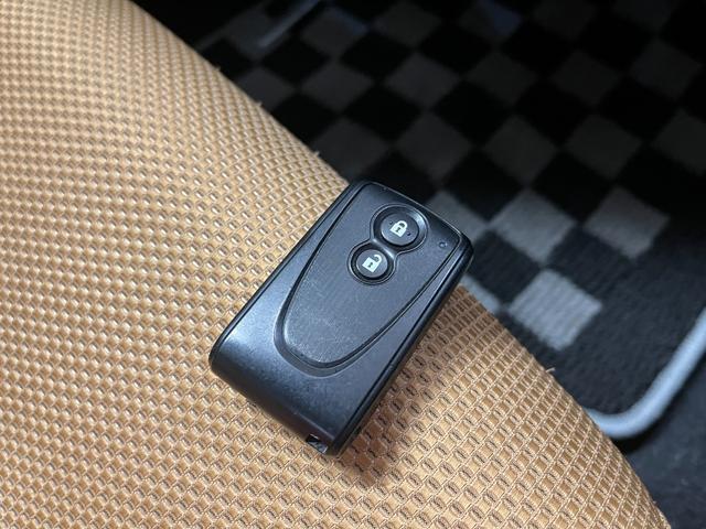 コペン 　ローブ＿純正ナビ／フルセグＴＶ／バックカメラ／ｂｌｕｅｔｏｏｔｈ＿ＥＴＣ＿ＬＥＤヘッドライト　純正アルミホイール　ドライブレコーダー　シートヒーター　電動格納ミラー　スマートキー（13枚目）