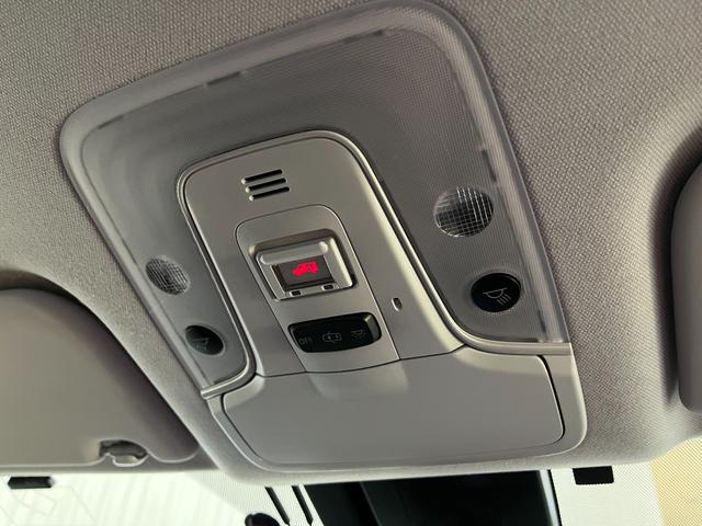 プリウス Ｓ　Ｓ＿純正ナビ／ワンセグＴＶ／バックモニタ－／ｂｌｕｅｔｏｏｔｈ＿ＥＴＣ＿クルーズコントロール＿トヨタセーフティセンス　ステアリングリモコン　純正アルミホイール　ＬＥＤヘッドライト　スマートキー（27枚目）