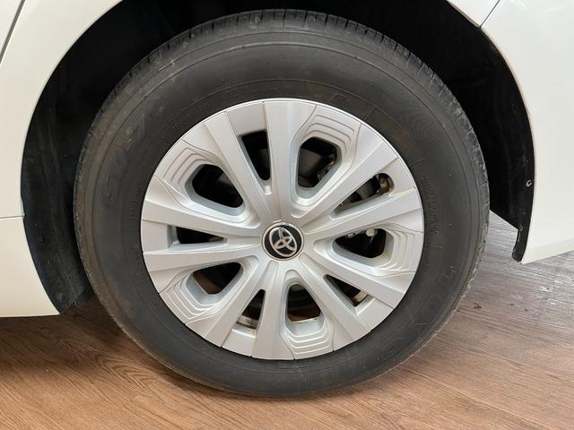 プリウス Ｓ　Ｓ＿純正ナビ／ワンセグＴＶ／バックモニタ－／ｂｌｕｅｔｏｏｔｈ＿ＥＴＣ＿クルーズコントロール＿トヨタセーフティセンス　ステアリングリモコン　純正アルミホイール　ＬＥＤヘッドライト　スマートキー（43枚目）