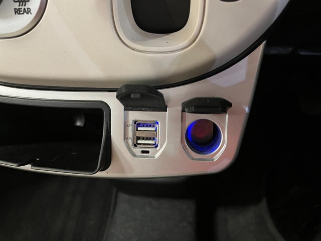 ムーヴキャンバス Ｘ　Ｘ＿純正アルミホイール＿プッシュスタ－ト＿スマートキー　両側スライドドア　社外アルミホイール　オートエアコン　アイドリングストップ　横滑り防止　ライトレベライザー　ベンチシート（17枚目）