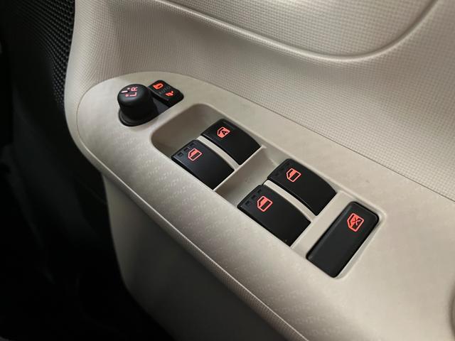 ムーヴキャンバス Ｘ　Ｘ＿純正アルミホイール＿プッシュスタ－ト＿スマートキー　両側スライドドア　社外アルミホイール　オートエアコン　アイドリングストップ　横滑り防止　ライトレベライザー　ベンチシート（18枚目）