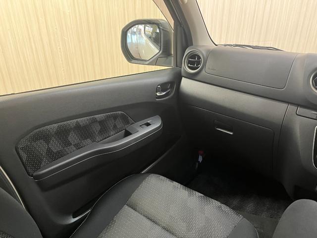 キャラバン ロングプレミアムＧＸ　バンプレミアムＧＸ＿アラウンドビューモニター＿純正ナビ／ｂｌｕｅｔｏｏｔｈ／フルセグＴＶ　ＬＥＤヘッドライト　ドライブレコーダー　ＥＴＣ　ステアリングリモコン　スマートキー　プッシュスタート（11枚目）