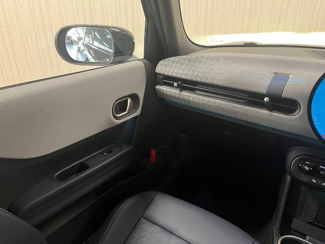 ＭＩＮＩ クーパーＳ　クーパーＳ＿純正ナビ／全方位モニタ－＿ルームミラ－ＥＴＣ　純正アルミ　ドライブレコーダー　ステアリングリモコン　スマートキー　ＬＥＤヘッドライト　前席シートヒーター　レーダークルーズ　電動格納ミラー（11枚目）