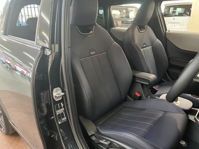 ＭＩＮＩ クーパーＳ　クーパーＳ＿純正ナビ／全方位モニタ－＿ルームミラ－ＥＴＣ　純正アルミ　ドライブレコーダー　ステアリングリモコン　スマートキー　ＬＥＤヘッドライト　前席シートヒーター　レーダークルーズ　電動格納ミラー（30枚目）