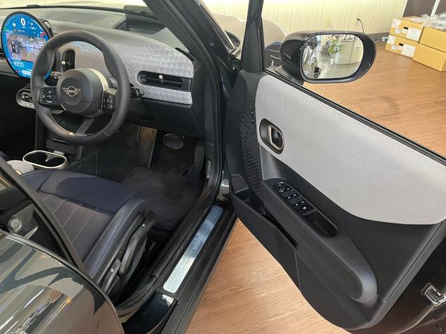 ＭＩＮＩ クーパーＳ　クーパーＳ＿純正ナビ／全方位モニタ－＿ルームミラ－ＥＴＣ　純正アルミ　ドライブレコーダー　ステアリングリモコン　スマートキー　ＬＥＤヘッドライト　前席シートヒーター　レーダークルーズ　電動格納ミラー（38枚目）