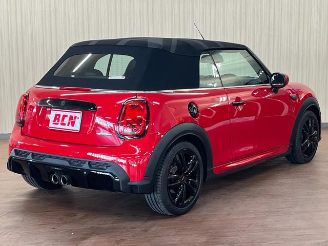 ＭＩＮＩ ジョンクーパーワークス　コンバーチブル　ジョンクーパーワークスコンバーチブル＿純正ディスプレイオーディオ／ｂｌｕｅｔｏｏｔｈ＿バックモニター　ステアリングリモコン　ＬＥＤヘッドライト　シートヒーター　クルーズコントロール　スマートキー（6枚目）