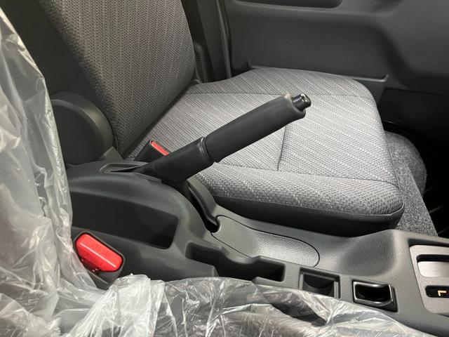 スーパーキャリイ Ｘ　届出済未使用車　４ＷＤ　スズキセーフティサポート　マニュアルエアコン　ＬＥＤヘッドライト　フォグランプ　電動格納ミラー　荷室三方開き　オートライト　クリアランスソナー　レーンアシスト　キーレス（36枚目）