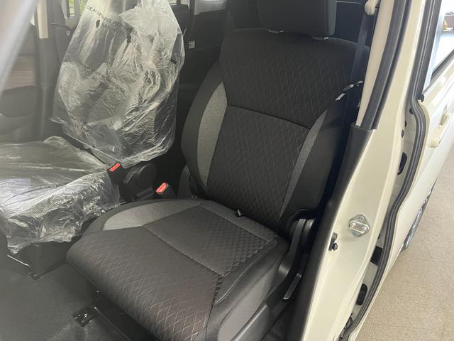 ソリオバンディット ハイブリッドＭＶ　登録済未使用車　スズキセーフティサポート　ＬＥＤヘッドライト　フォグランプ　両側パワースライドドア　純正アルミホイール　シートヒーター　ステアリングスイッチ　スマートキー　電動格納ミラー（34枚目）