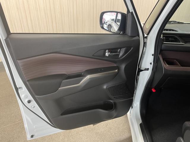 ソリオバンディット ハイブリッドＭＶ　登録済未使用車　スズキセーフティサポート　ＬＥＤヘッドライト　フォグランプ　両側パワースライドドア　純正アルミホイール　シートヒーター　ステアリングスイッチ　スマートキー　電動格納ミラー（35枚目）