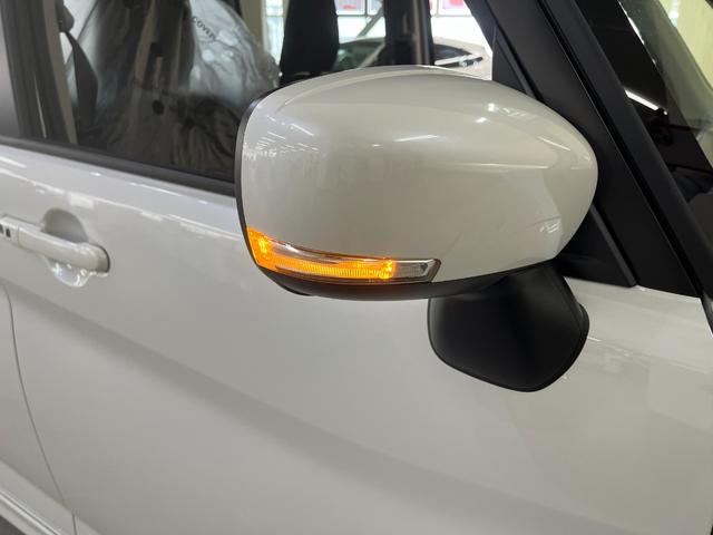 ソリオバンディット ハイブリッドＭＶ　登録済未使用車　スズキセーフティサポート　ＬＥＤヘッドライト　フォグランプ　両側パワースライドドア　純正アルミホイール　シートヒーター　ステアリングスイッチ　スマートキー　電動格納ミラー（47枚目）