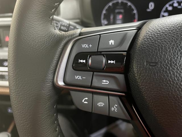 WR-V Z+ 登録済未使用車 ホンダセンシング クルーズコントロール LEDヘッドライト/フォグランプ 純正アルミホイール ステアリングスイッチ 電動格納ミラー プッシュスタート スマートキー 横滑り防止(17枚目)
