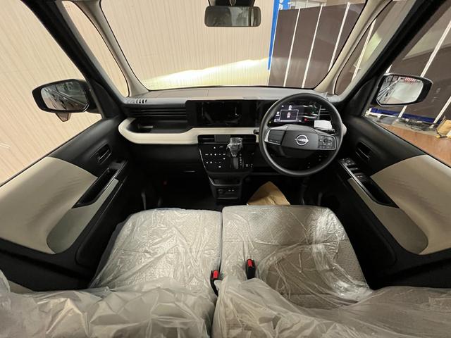 ルークス Ｘ　新車未届出車両　片側パワースライドドア　ＬＥＤヘッドライト　ステアリングリモコン　プッシュスタート　スマートキー　ウィンカー／電動格納ミラー　オートライト　ベンチシート（9枚目）