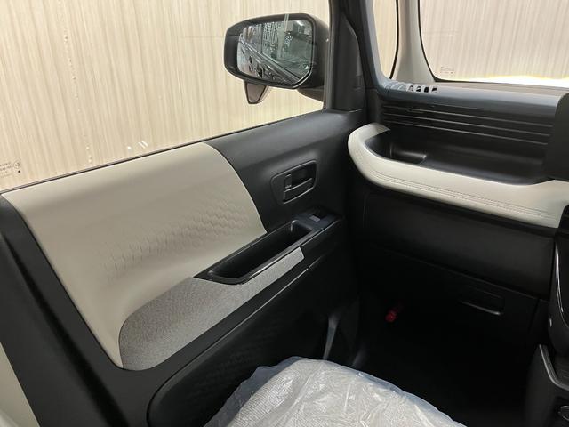 ルークス Ｘ　新車未届出車両　片側パワースライドドア　ＬＥＤヘッドライト　ステアリングリモコン　プッシュスタート　スマートキー　ウィンカー／電動格納ミラー　オートライト　ベンチシート（10枚目）